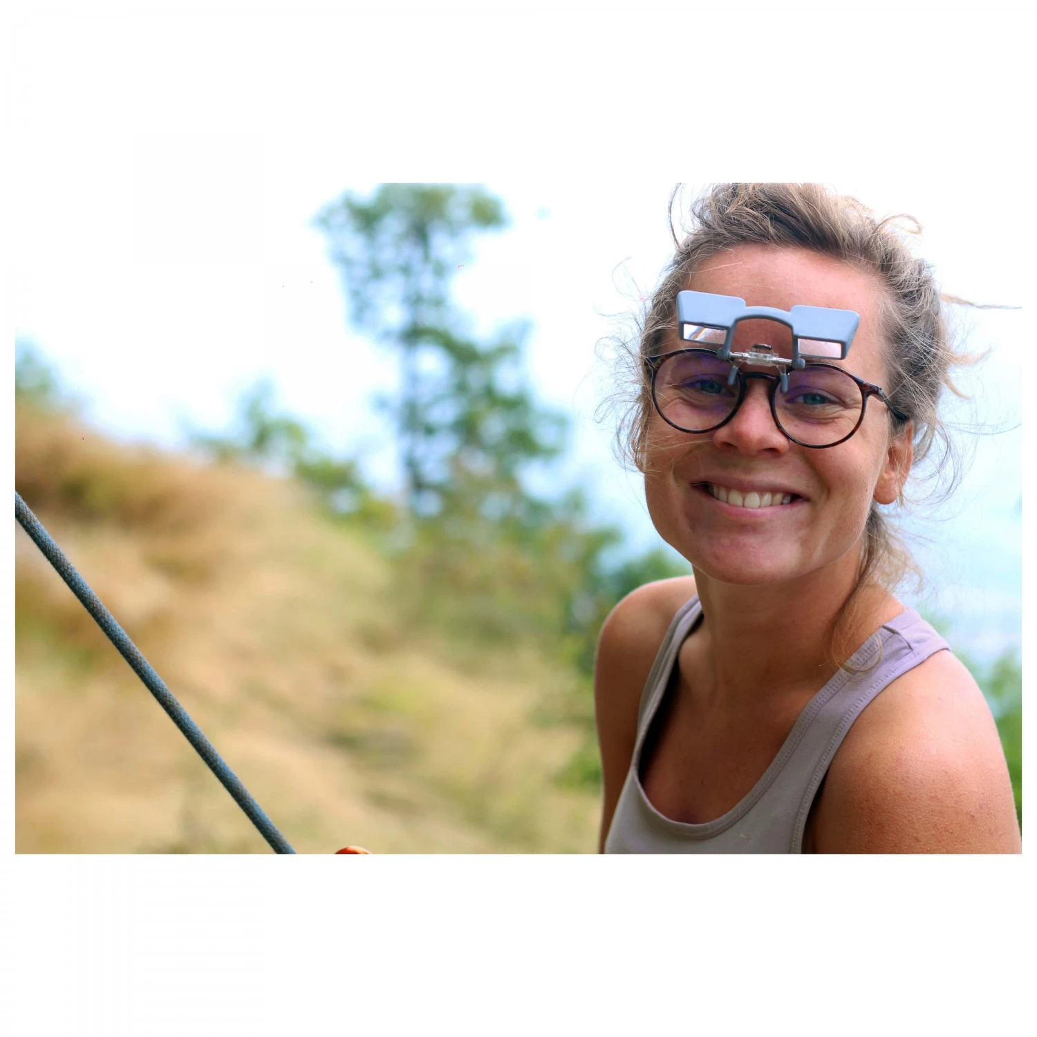 YY Vertical Clip Up - Belay Glasses - Image 7